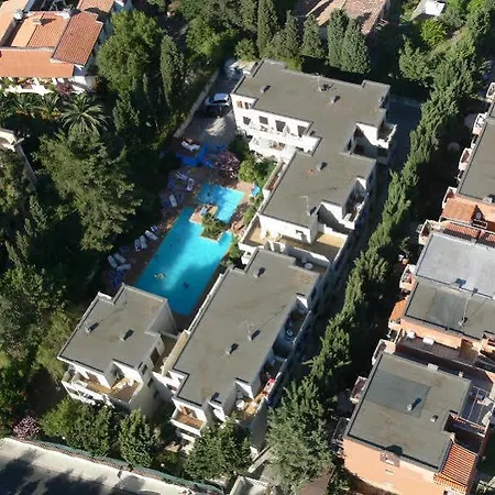 Residence Eucalipti Hotel 3*